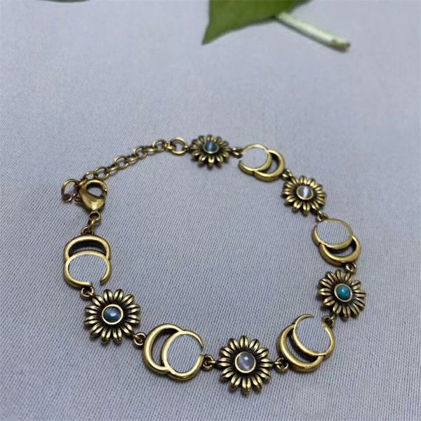 metal luxury bracelet men g trendy designer jewelry girls tiktok aesthetic flower chain plated gold hip hop women charm bracelets delicate f, Golden;silver
metal luxury bracelet men g trendy designer jewelry girls tiktok aesthetic flower chain plated gold hip hop women charm bracelets delicate f, Golden;silver