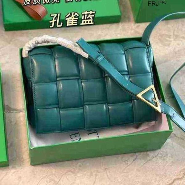 designer bottegas bags venetas cassettes 2023 new genuine leather womens green woven large lattice pillow bag tofu genuine leather cloud ob
designer bottegas bags venetas cassettes 2023 new genuine leather womens green woven large lattice pillow bag tofu genuine leather cloud ob