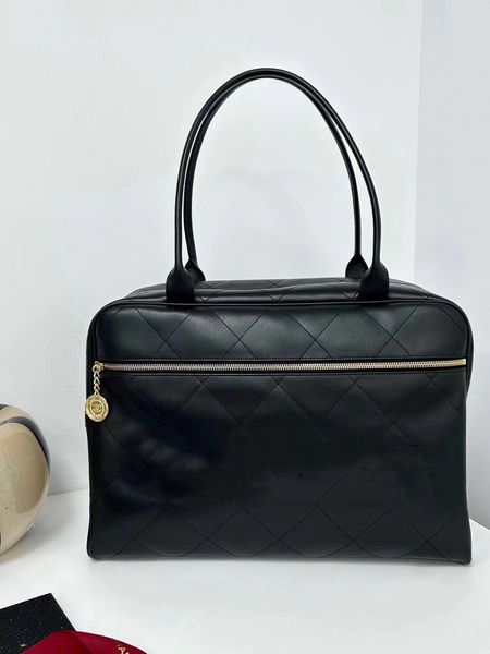 diane shoulder bag women fashion designers handbags women's leather totes jacquard strap removable shoulder bags
diane shoulder bag women fashion designers handbags women's leather totes jacquard strap removable shoulder bags