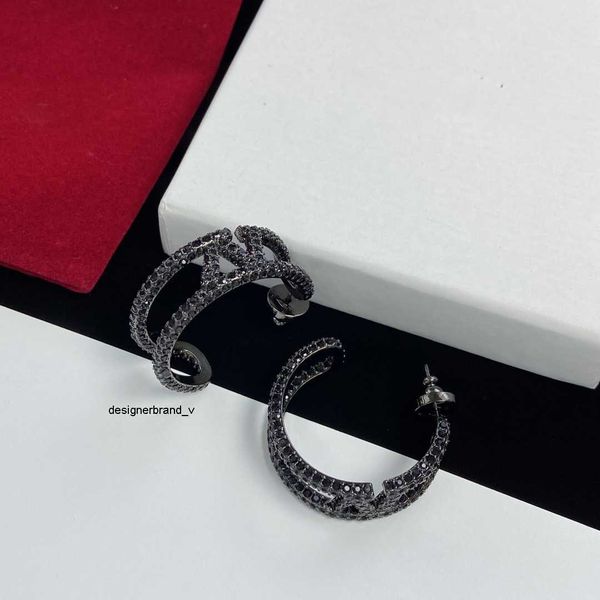 designer earring letter v stud earing luxury women fashion hoop jewelry metal valentinoity earring 567uihgsd, Golden;silver
designer earring letter v stud earing luxury women fashion hoop jewelry metal valentinoity earring 567uihgsd, Golden;silver