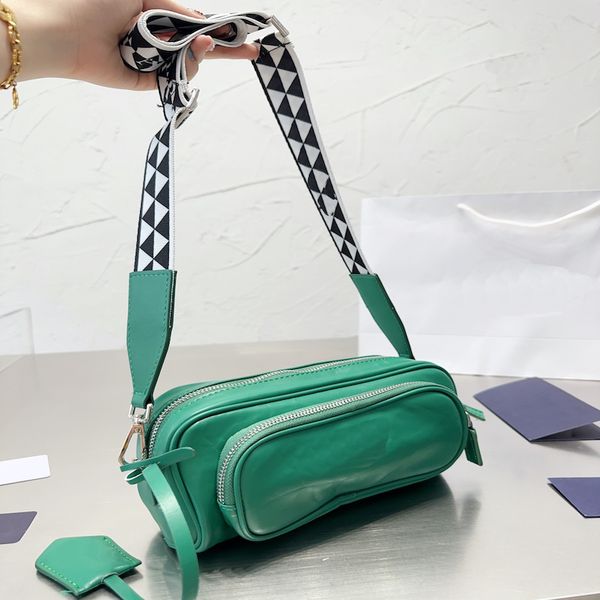 handbag mens leather crossbody bag womens luxury shoulder bags three outdoor leisure bags with back zipper pocket and multiple pockets and o
handbag mens leather crossbody bag womens luxury shoulder bags three outdoor leisure bags with back zipper pocket and multiple pockets and o