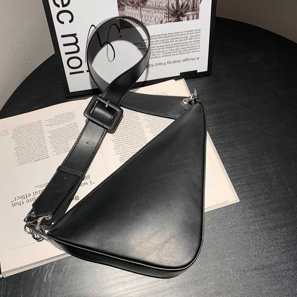 niche design wide shoulder strap women s bag candy colored crossbody triangle chest texture underarm handbag 230529
niche design wide shoulder strap women s bag candy colored crossbody triangle chest texture underarm handbag 230529