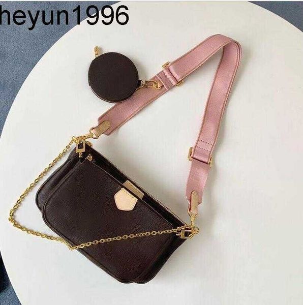 high-quality luxury designer three-piece messenger bag fashion classic mahjong wallet chain shoulder portable multifunctional handbag printi
high-quality luxury designer three-piece messenger bag fashion classic mahjong wallet chain shoulder portable multifunctional handbag printi