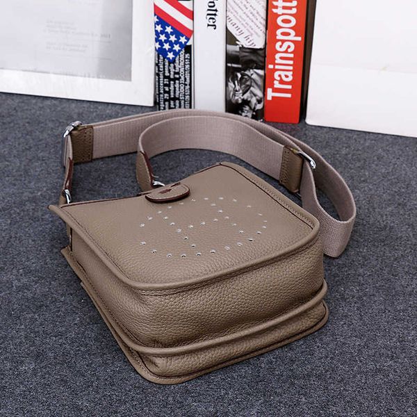 designer bag 5a quality hemrres leather bag new evelynn mini cowhide women's soft hollow out shoulder light luxury crossbody bags
designer bag 5a quality hemrres leather bag new evelynn mini cowhide women's soft hollow out shoulder light luxury crossbody bags