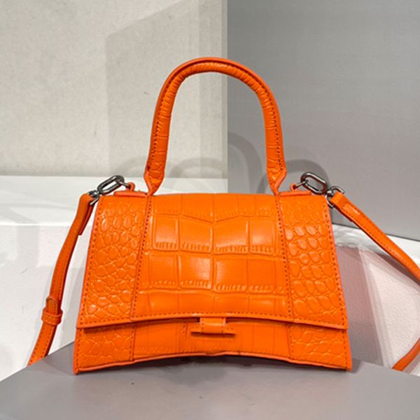 evening bags haute qualite en cuir veritable sablier poignee sacs a bandouliere femmes hommes fourre-tout luxe designer shopping enveloppe c
evening bags haute qualite en cuir veritable sablier poignee sacs a bandouliere femmes hommes fourre-tout luxe designer shopping enveloppe c