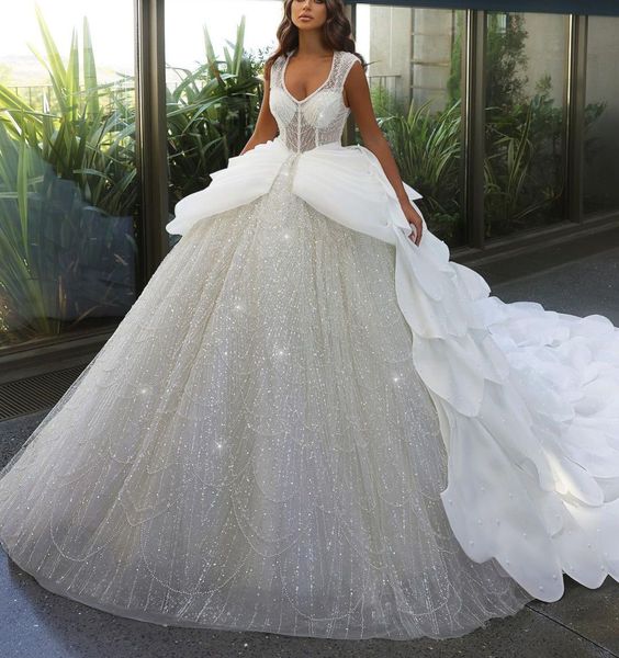exquisite ball gown wedding dresses sleeveless v neck straps sequins applique ruffles bridal gowns beaded 3d lace folds lace-up plus size cu, White
exquisite ball gown wedding dresses sleeveless v neck straps sequins applique ruffles bridal gowns beaded 3d lace folds lace-up plus size cu, White