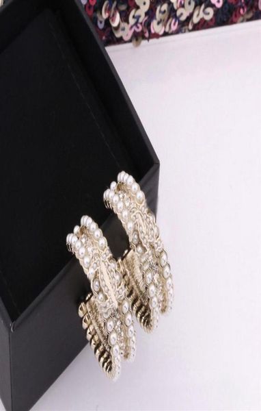 2022 drop earring stud charm dangle with white shell for women wedding jewelry gift have box stamp ps329127791185072, Golden
2022 drop earring stud charm dangle with white shell for women wedding jewelry gift have box stamp ps329127791185072, Golden