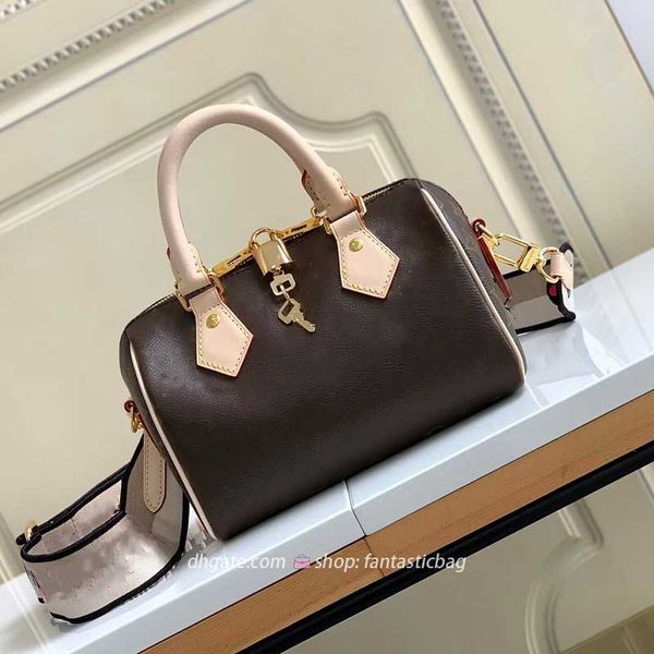 fashion designer bag nano pillow shoulder bag mini boston bag canvas leather ladies messenger bag cell phone wallet handbag
fashion designer bag nano pillow shoulder bag mini boston bag canvas leather ladies messenger bag cell phone wallet handbag