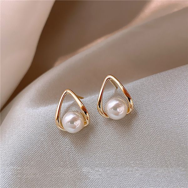 fashion new popular earrings classic style pearl stud earrings luxury beautiful earrings women wedding jewelry earrings gift, Golden;silver
fashion new popular earrings classic style pearl stud earrings luxury beautiful earrings women wedding jewelry earrings gift, Golden;silver