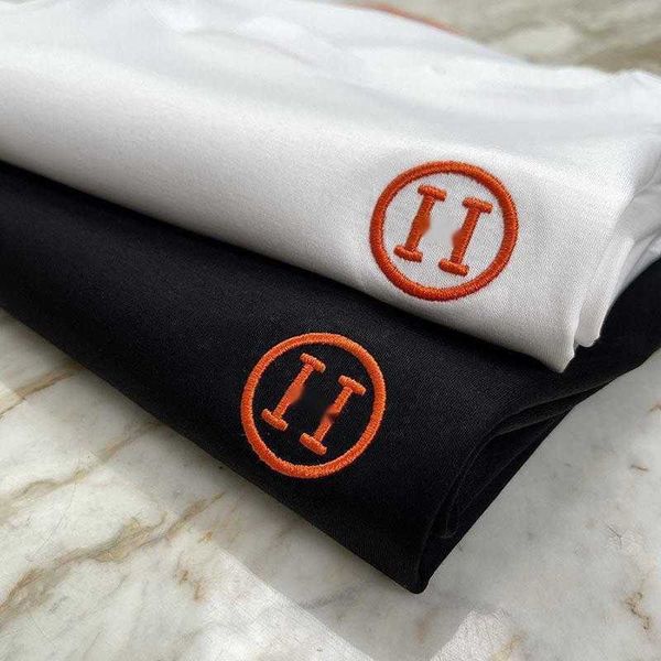 luxury designer t shirt men women sweatshirt embroidered round neck tee mens cotton short sleeve tshirt pullover polos shirt fashion casual, White;black
luxury designer t shirt men women sweatshirt embroidered round neck tee mens cotton short sleeve tshirt pullover polos shirt fashion casual, White;black