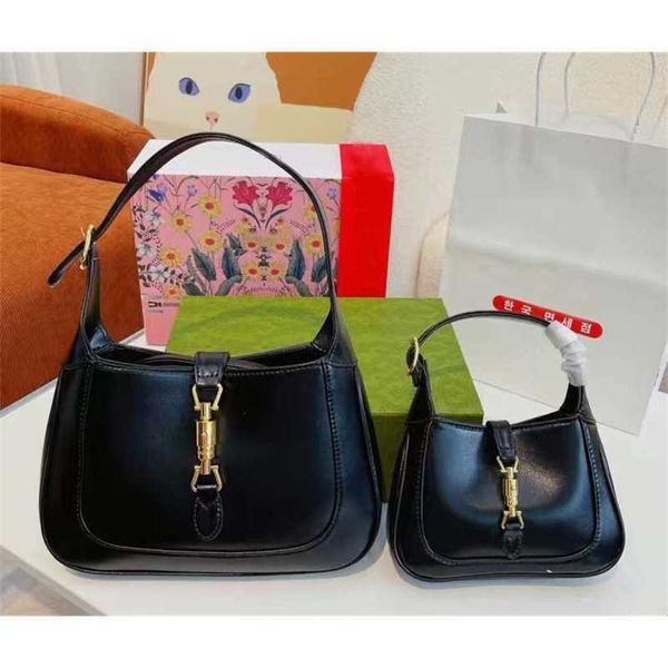 2023 famous leather handbags designer shoulder bags fashion crossbody purse luxury_bags01 subaxillary bag luxury women womens wallet totes
2023 famous leather handbags designer shoulder bags fashion crossbody purse luxury_bags01 subaxillary bag luxury women womens wallet totes