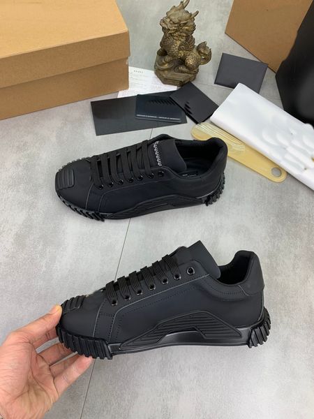 casual shoes women travel leather lace-up sneaker fashion lady flat designer running trainers letters platform gym sneakers boots size 38-45, Black
casual shoes women travel leather lace-up sneaker fashion lady flat designer running trainers letters platform gym sneakers boots size 38-45, Black