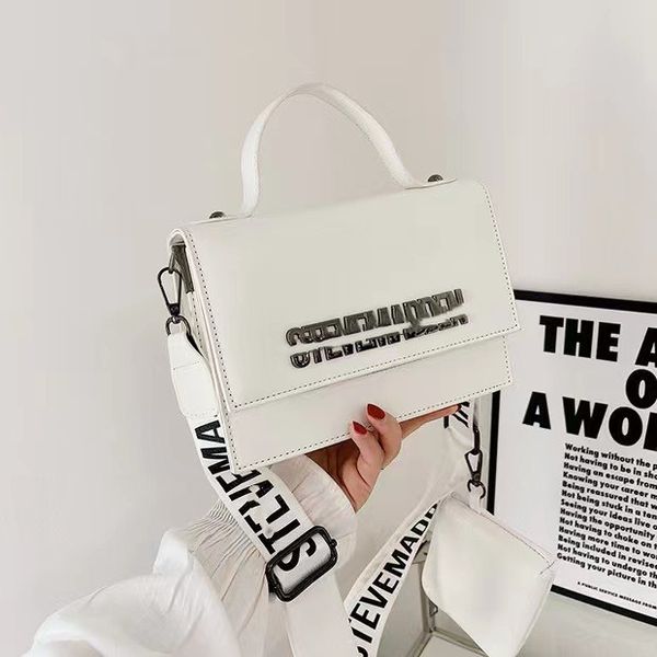fashion new wide shoulder strap letter handbag fashion everything mother-son single shoulder crossbody bag manufacturer direct sales
fashion new wide shoulder strap letter handbag fashion everything mother-son single shoulder crossbody bag manufacturer direct sales