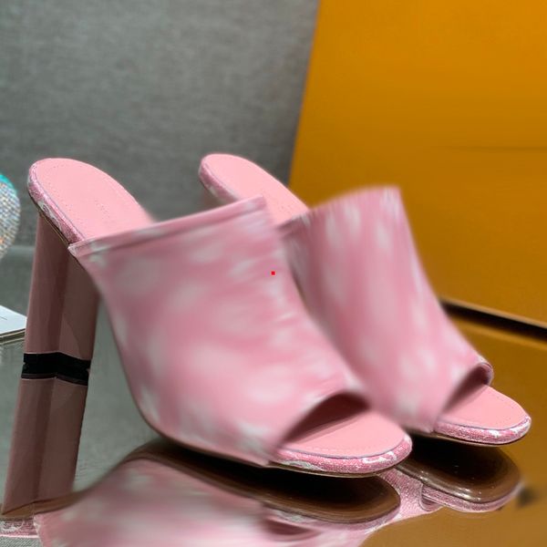 2023 fashion women ladies platform slippers straw sandal triangle buckle mules thick bottom heels slides beige black white classic slip beac
2023 fashion women ladies platform slippers straw sandal triangle buckle mules thick bottom heels slides beige black white classic slip beac