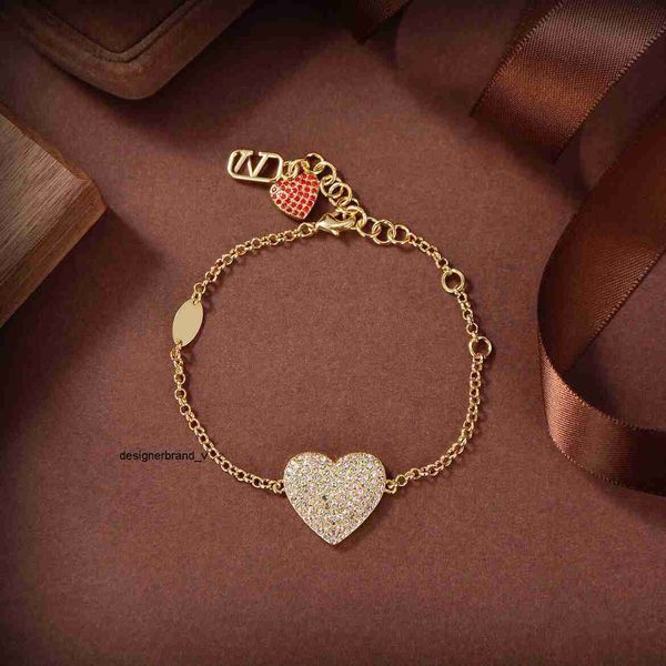 designer bracelet letter v jewelry necklace luxury women fashion jewelry pearl metal valentinoity day gift kol, Golden;silver
designer bracelet letter v jewelry necklace luxury women fashion jewelry pearl metal valentinoity day gift kol, Golden;silver