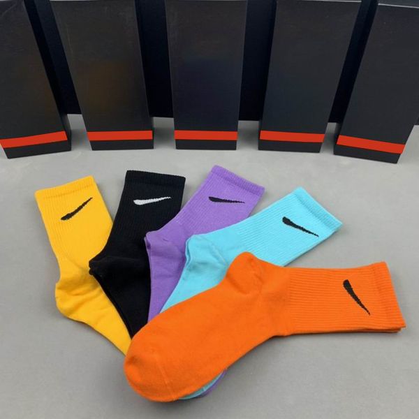 fashion brand mens cotton socks classic black white women men breathable mixing football basketball sports ankle sock breathable winter for
fashion brand mens cotton socks classic black white women men breathable mixing football basketball sports ankle sock breathable winter for