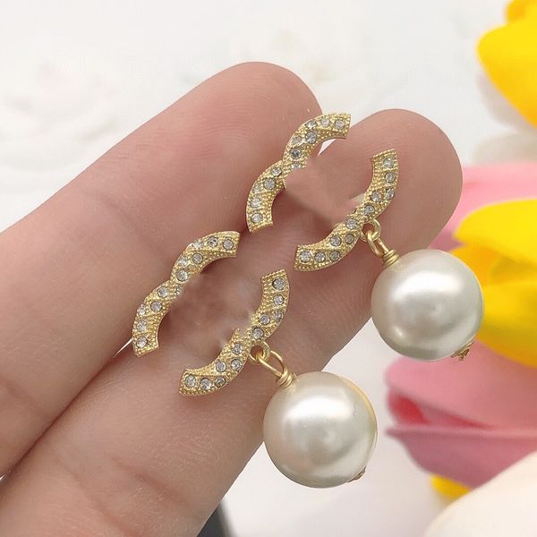 letter ccity internet celebrity stud earing for women earrings designer c jewelry woman luxury gold earring 590, Golden;silver
letter ccity internet celebrity stud earing for women earrings designer c jewelry woman luxury gold earring 590, Golden;silver