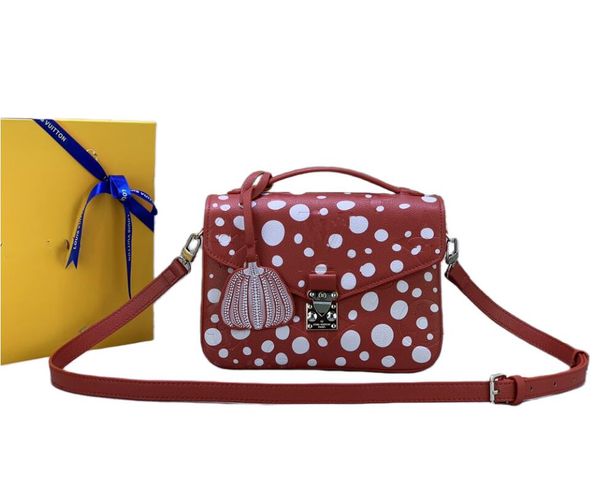 brand design m41487 woollen bag trend handbags genuine leather designer ladies shoulder bags small underarm crossbody female messenger hould
brand design m41487 woollen bag trend handbags genuine leather designer ladies shoulder bags small underarm crossbody female messenger hould