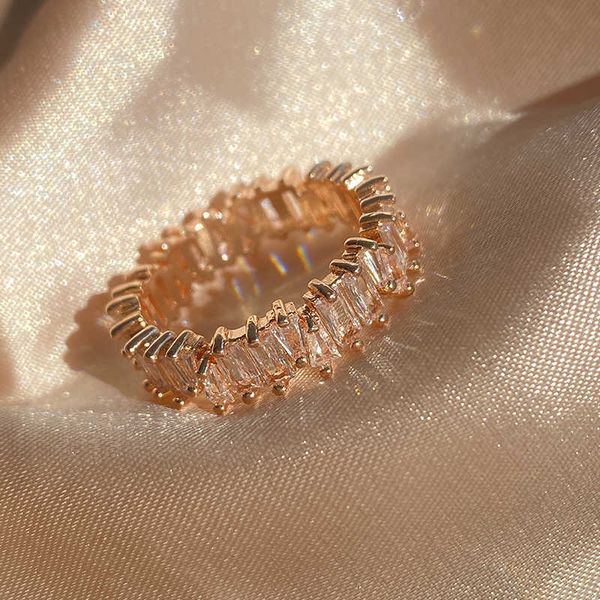 band rings fashion rose gold color ring geometry irregular white zircon crystal rings for woman party wedding korean style jewelry aa230529, Silver
band rings fashion rose gold color ring geometry irregular white zircon crystal rings for woman party wedding korean style jewelry aa230529, Silver