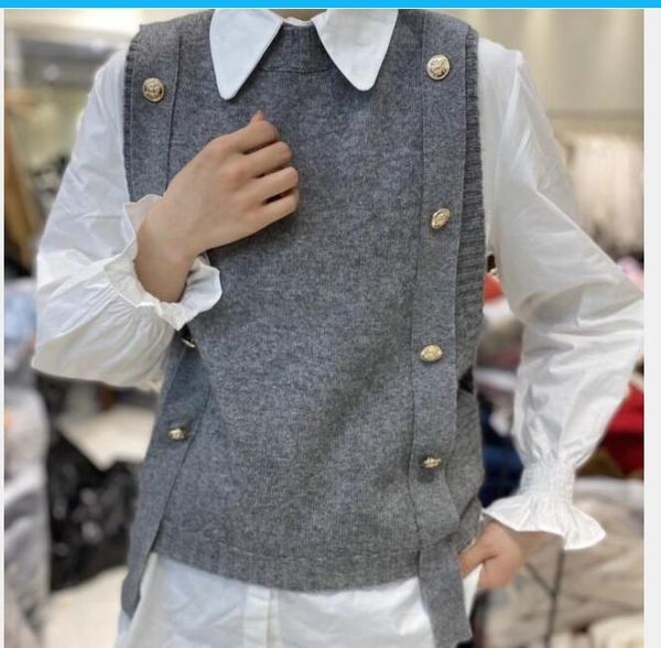 vests 1pcs/lot korean style autumn winter sleeveless knit sweater vest button strap patchwork vest, Black;white
vests 1pcs/lot korean style autumn winter sleeveless knit sweater vest button strap patchwork vest, Black;white