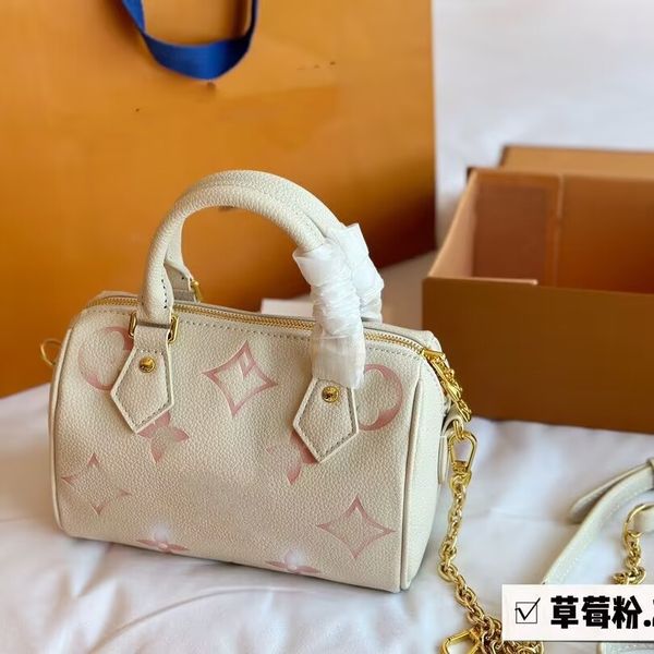fashion pink cross shoulder messenger handbag women's messenger bag designer luxury handbag shoulder chain bag cosmetic handbags
fashion pink cross shoulder messenger handbag women's messenger bag designer luxury handbag shoulder chain bag cosmetic handbags