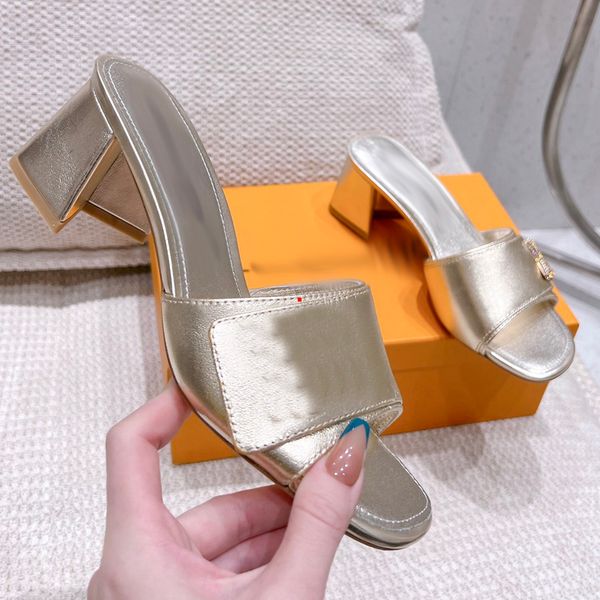 2023 fashion slippers for women fashion luxury floral striped pantoufle summer rubber fabric flats flip flops sliders designer slides sandal, Black
2023 fashion slippers for women fashion luxury floral striped pantoufle summer rubber fabric flats flip flops sliders designer slides sandal, Black