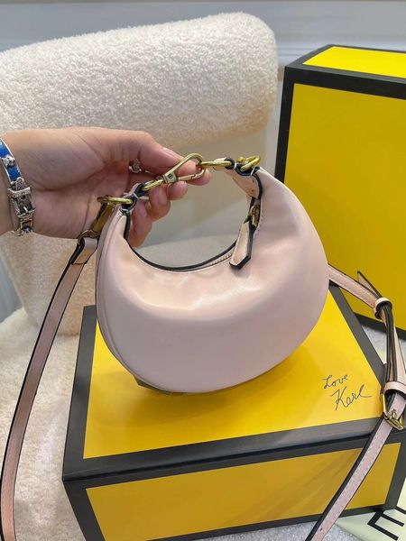 fashion crossbody bag luxury leather chain shoulder bag bottom letters luxurys handbag designer bag leather designer handbag tote bag letter
fashion crossbody bag luxury leather chain shoulder bag bottom letters luxurys handbag designer bag leather designer handbag tote bag letter