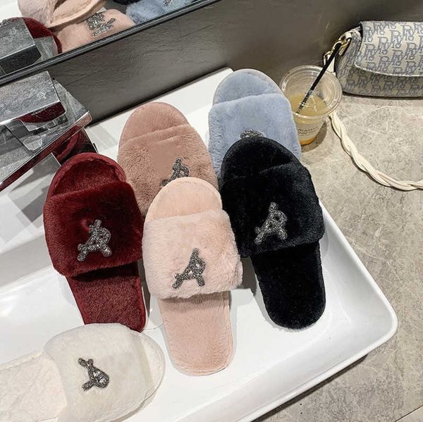 luxurys rhinestone yl slippers diamond logo fur slides women paseo paris designer furry flat mule slides fashion ladies fluffy platform sand, Black
luxurys rhinestone yl slippers diamond logo fur slides women paseo paris designer furry flat mule slides fashion ladies fluffy platform sand, Black