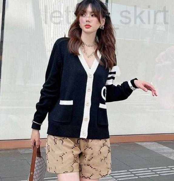 women's sweaters luxurious2022 autumn new cardigan fashion long sleeve knitwear women designer w3mh, White;black
women's sweaters luxurious2022 autumn new cardigan fashion long sleeve knitwear women designer w3mh, White;black