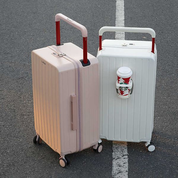 travel tale new fashion trolley case spinner wheel 26 inch large capacity luggage with cup holder
travel tale new fashion trolley case spinner wheel 26 inch large capacity luggage with cup holder