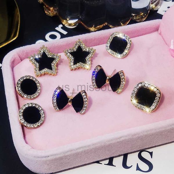 stud black geometric ear nail fivepointed star square full of shining zircon personality temperament female simple fashion earrings j230529, Golden;silver
stud black geometric ear nail fivepointed star square full of shining zircon personality temperament female simple fashion earrings j230529, Golden;silver