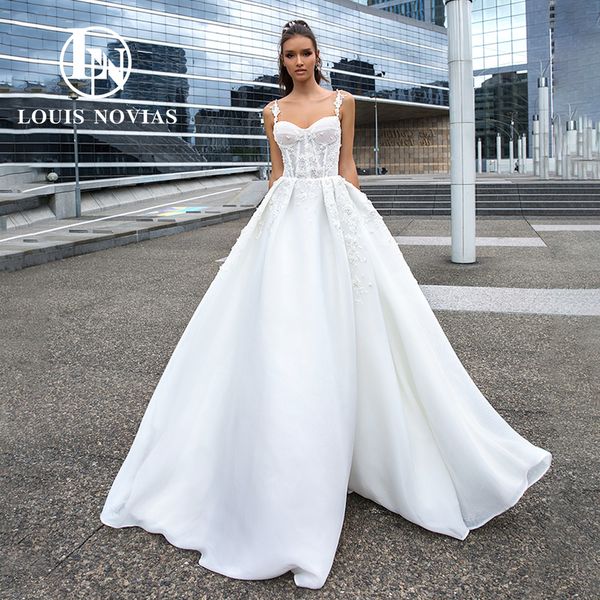 a-line sleeveless wedding dress 2023 spaghetti straps sweetheart beading 3d-floral appliques chiffon dress for bride vestidos de novia, White
a-line sleeveless wedding dress 2023 spaghetti straps sweetheart beading 3d-floral appliques chiffon dress for bride vestidos de novia, White