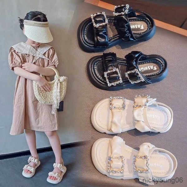 sandals new girl flat shoes summer fashion children princess shoes rhinestone buckle open toe fashion sandals little girl shoes black r23052, Black;red
sandals new girl flat shoes summer fashion children princess shoes rhinestone buckle open toe fashion sandals little girl shoes black r23052, Black;red