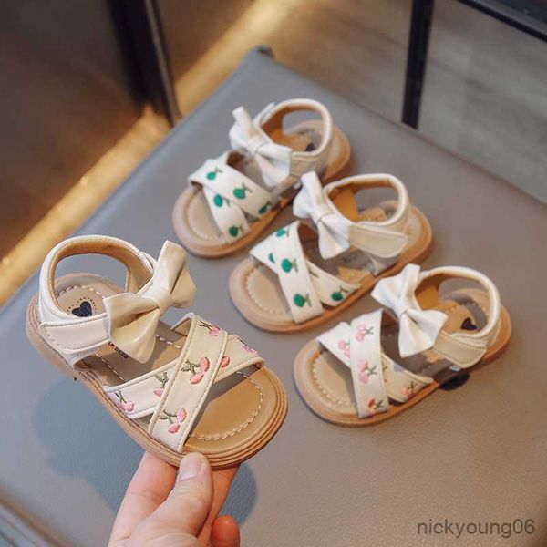 sandals baby girls leather sandals princess sweet kids beach sandals summer new children toddlers bow sandals embroidery fruit fashion r2305, Black;red
sandals baby girls leather sandals princess sweet kids beach sandals summer new children toddlers bow sandals embroidery fruit fashion r2305, Black;red