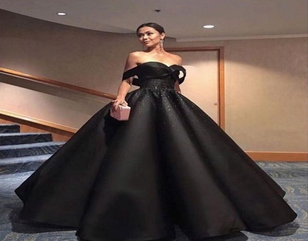 robe de soriee elegant beads satin sweetheart ball gown evening dress 2017 off the shoulder short sleeve high qualtiy prom dresses9899365, Black;red
robe de soriee elegant beads satin sweetheart ball gown evening dress 2017 off the shoulder short sleeve high qualtiy prom dresses9899365, Black;red