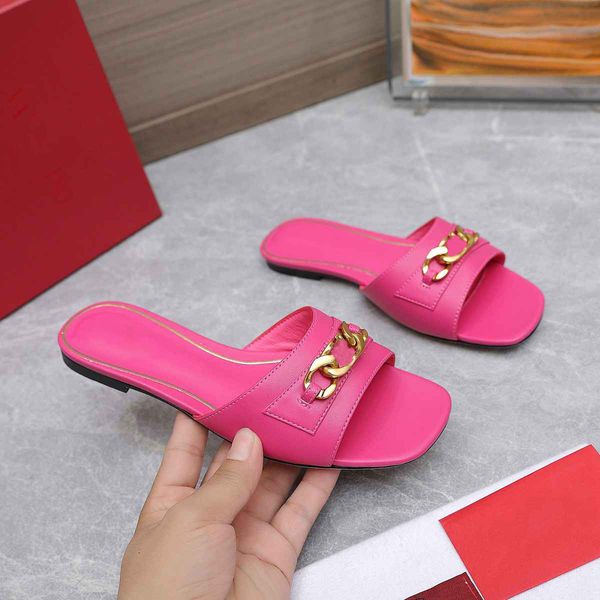 classic slippers luxury designer valentinosity summer women's fashion flat slippers slide fashion leisuresandals h1071, Black
classic slippers luxury designer valentinosity summer women's fashion flat slippers slide fashion leisuresandals h1071, Black