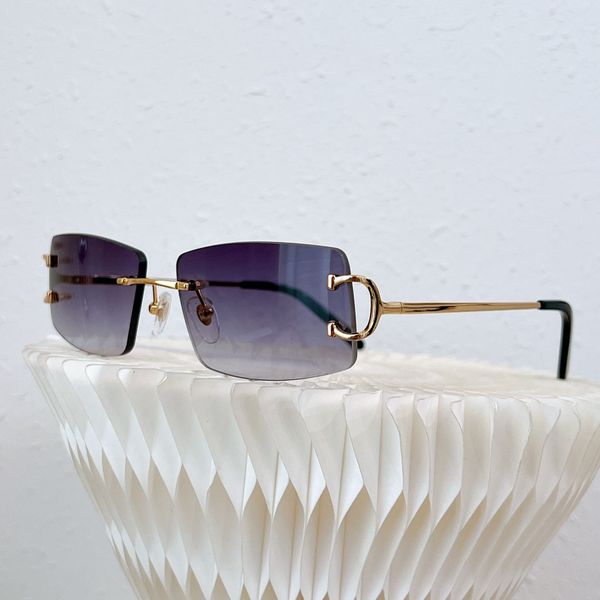 Mens and womens sunglasses luxury gold polished platinum plated metal square Size 57 19 140 high quality vintage womens glasses
Mens and womens sunglasses luxury gold polished platinum plated metal square Size 57 19 140 high quality vintage womens glasses