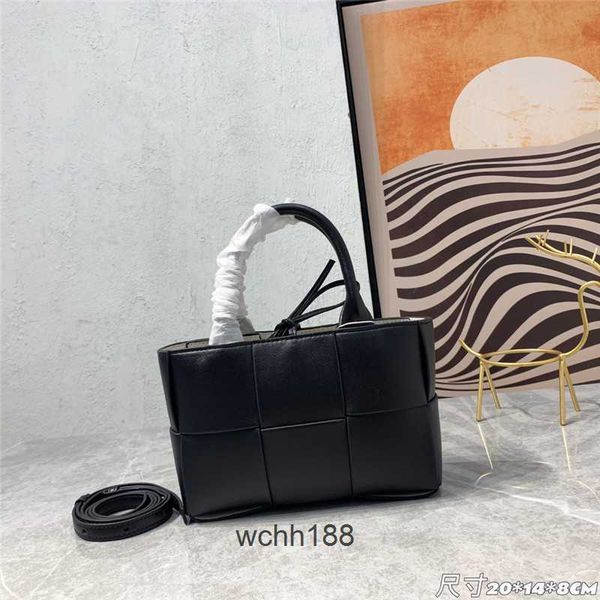 genuine evening bags 2023 designer arco real leather bag girl woven tote large capacity women fashion bottegas cowhide shoulder underarm tot
genuine evening bags 2023 designer arco real leather bag girl woven tote large capacity women fashion bottegas cowhide shoulder underarm tot