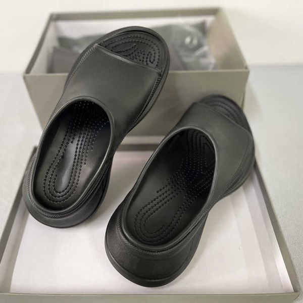 designer slipper poolcroc slides sandals green pink yellow white black rubber 5cm thick bottom shoes for women size 35-42 with box no445
designer slipper poolcroc slides sandals green pink yellow white black rubber 5cm thick bottom shoes for women size 35-42 with box no445