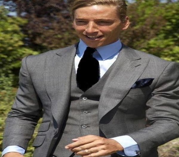 new one button light grey groom tuxedos peak lapel groomsmen man suits mens wedding suits jacketpantsvesttie4565439, Black;gray
new one button light grey groom tuxedos peak lapel groomsmen man suits mens wedding suits jacketpantsvesttie4565439, Black;gray