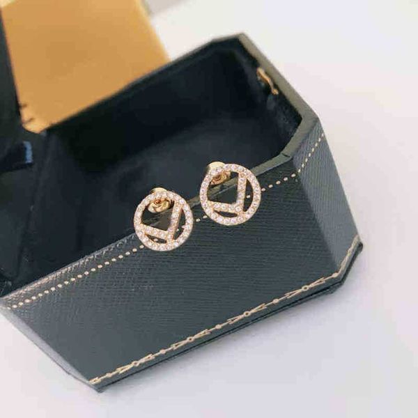 designer jewelry bracelet necklace ring home / simple rhinestone f-shaped women's versatile personalized earrings brass material, Golden
designer jewelry bracelet necklace ring home / simple rhinestone f-shaped women's versatile personalized earrings brass material, Golden
