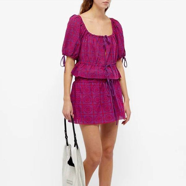 2023 designer two piece set purple hollow out print square neck bubble sleeve short with half skirt set for women gann~, White
2023 designer two piece set purple hollow out print square neck bubble sleeve short with half skirt set for women gann~, White