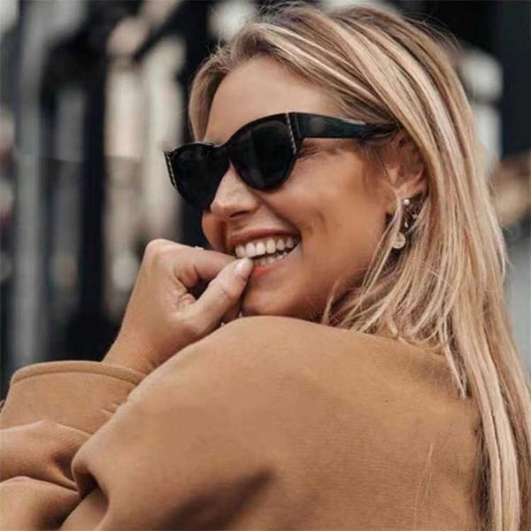 xiaoxiangjia ch6054 star net red same oval cat's eye small sunglasses female, White;black
xiaoxiangjia ch6054 star net red same oval cat's eye small sunglasses female, White;black