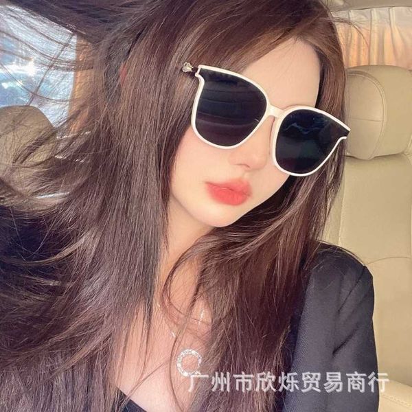 xiaoxiangjia's new box fashion for women 7216 rose powder plate advanced sensory sunglasses, White;black
xiaoxiangjia's new box fashion for women 7216 rose powder plate advanced sensory sunglasses, White;black
