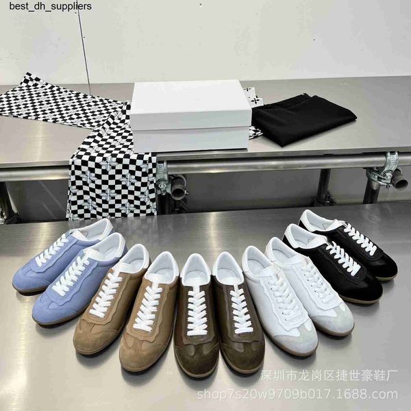 song jia same little white shoes lace up genuine leather 2023 new spring and autumn leisure sports training shoes for women, Black
song jia same little white shoes lace up genuine leather 2023 new spring and autumn leisure sports training shoes for women, Black