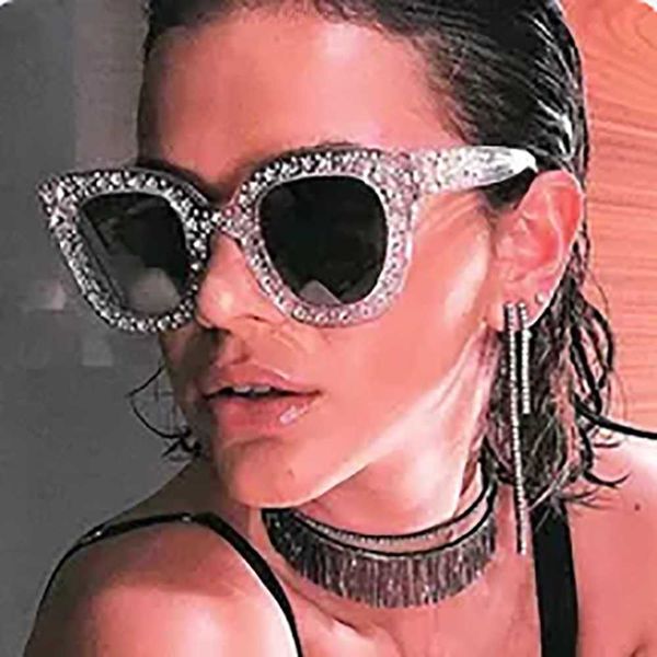 fashionable new large frame square sunglasses personalized anti diamond star sunglasse, White;black
fashionable new large frame square sunglasses personalized anti diamond star sunglasse, White;black