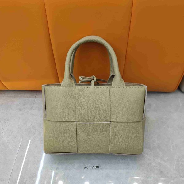 evening bottegas togo designer bags 2023 layer bag arco totes pattern girl woven tote cowhide lychee portable one shoulder crossbody women s
evening bottegas togo designer bags 2023 layer bag arco totes pattern girl woven tote cowhide lychee portable one shoulder crossbody women s