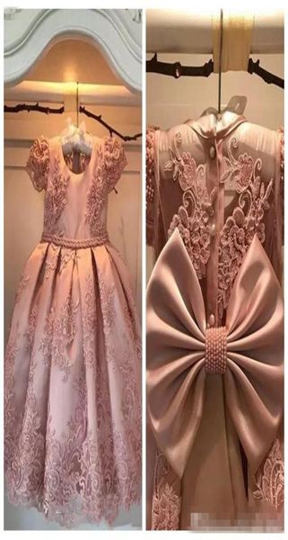 custom oneck lace beaded pearls flower girl dresses a line jewel short sleeve tea length girls pageant dresses first communion dr9171914, White;blue
custom oneck lace beaded pearls flower girl dresses a line jewel short sleeve tea length girls pageant dresses first communion dr9171914, White;blue