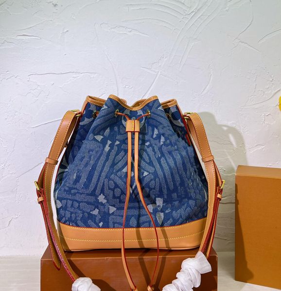 new designer fashion bucket bag single shoulder bag crossbody bag almost pattern old flower
new designer fashion bucket bag single shoulder bag crossbody bag almost pattern old flower