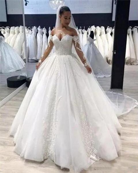 plus size ball gown wedding dress vintage lace appliques off shoulder long sleeves wedding gowns 2019 zipper back country bridal g5898956, White
plus size ball gown wedding dress vintage lace appliques off shoulder long sleeves wedding gowns 2019 zipper back country bridal g5898956, White